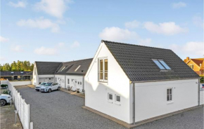 Nice Apartment In Blåvand With Kitchen